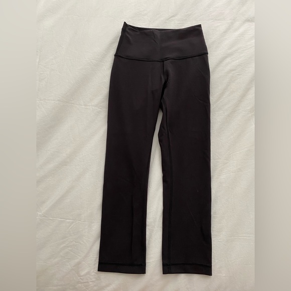 SOLD Lululemon Wunder Train HR 21” crop legging - Picture 4 of 4